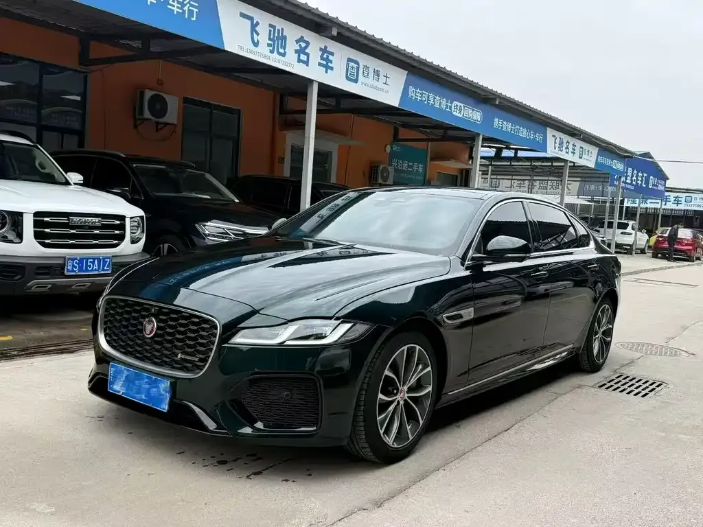 Jaguar XFL — фото 1
