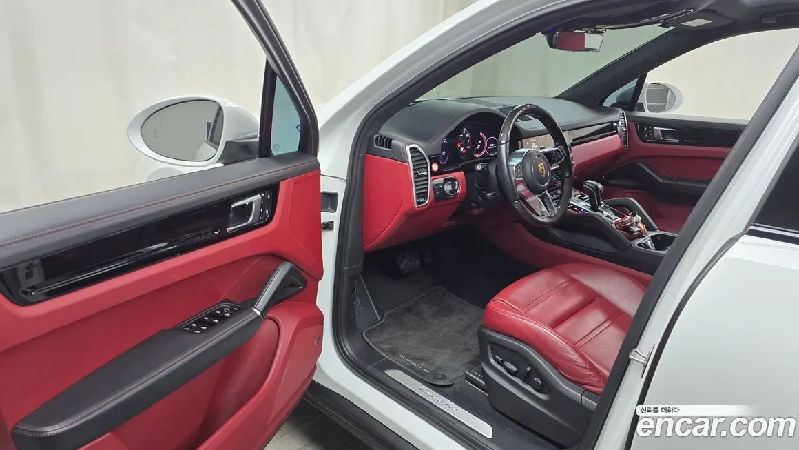 Porsche Cayenne 2022 из KR, фото 7
