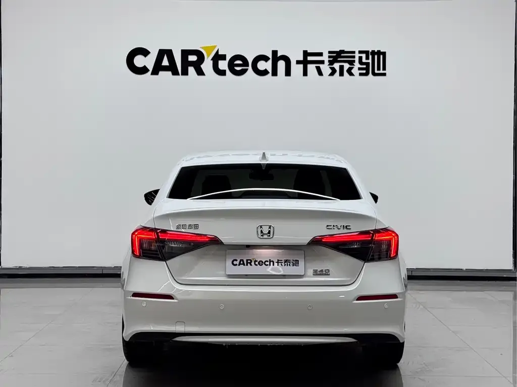 Honda Civic 2023 из CN, фото 10