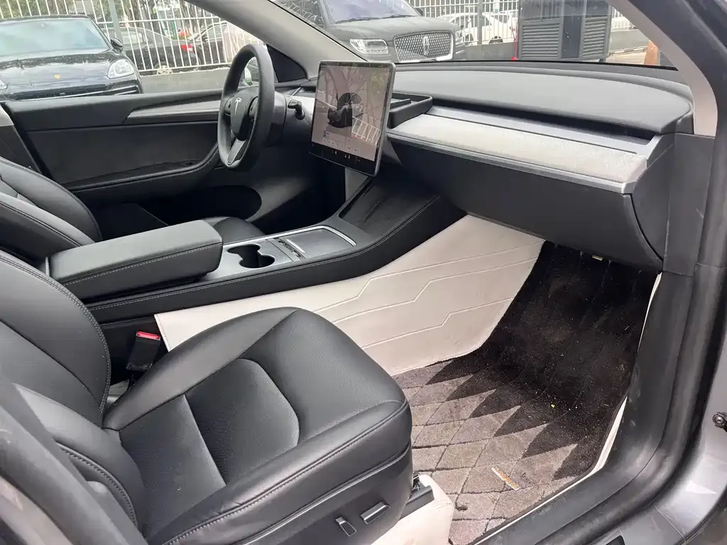 Tesla Model Y 2024 из CN, фото 9