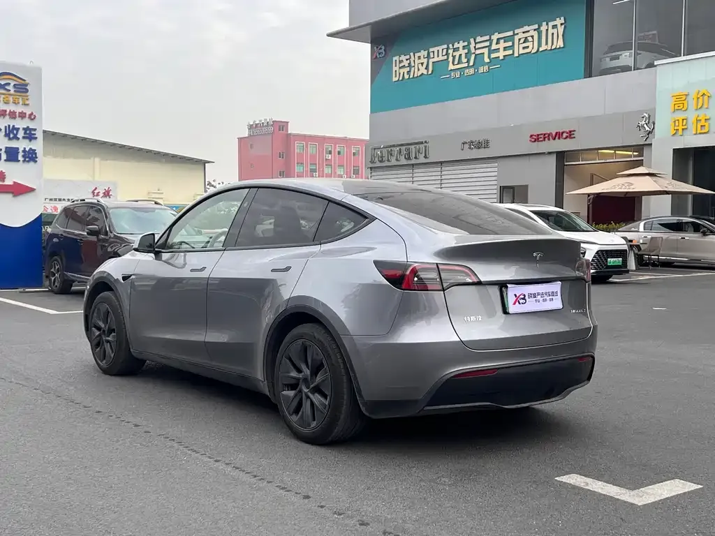 Tesla Model Y 2024 из CN, фото 8