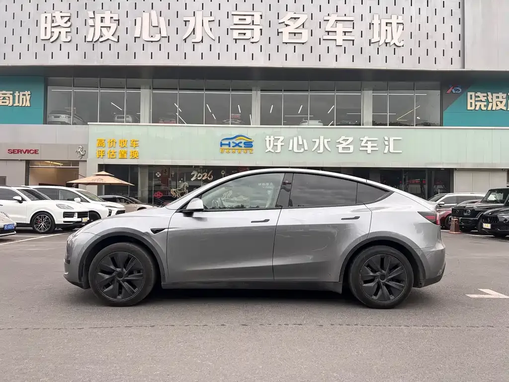 Tesla Model Y 2024 из CN, фото 10