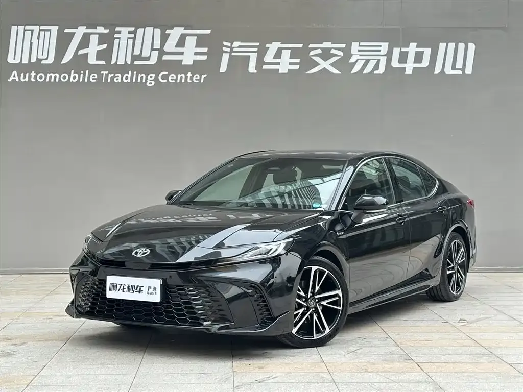 Toyota Camry 2025 из CN, фото 1