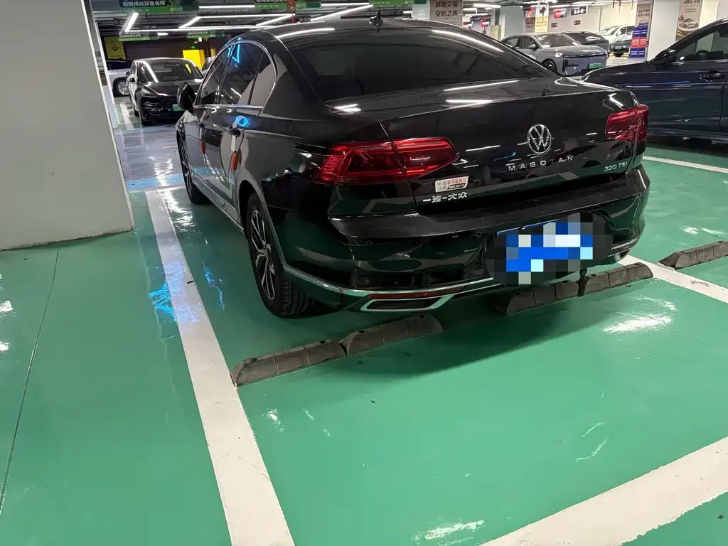 Volkswagen Magotan 2022 из CN, фото 2