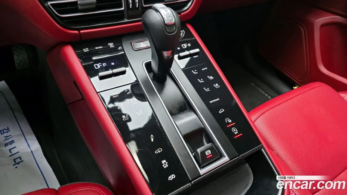 Porsche Macan 2023 из KR, фото 7