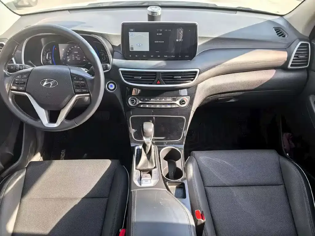 Hyundai Tucson — фото 6