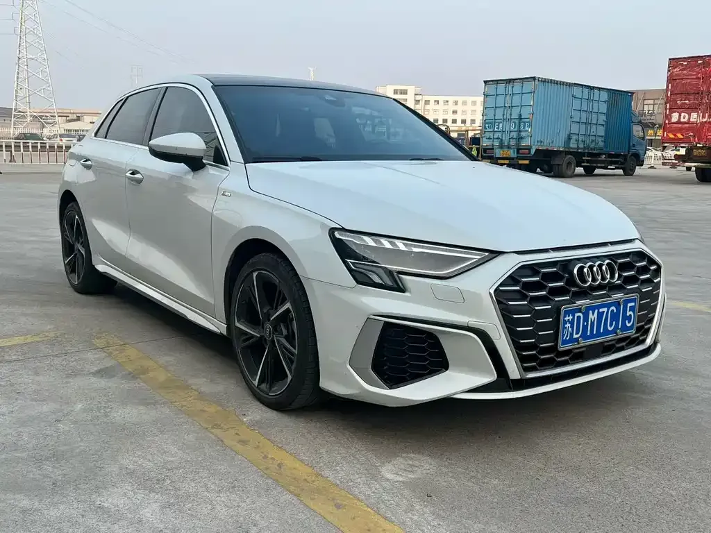 Audi A3 2024 из CN, фото 5