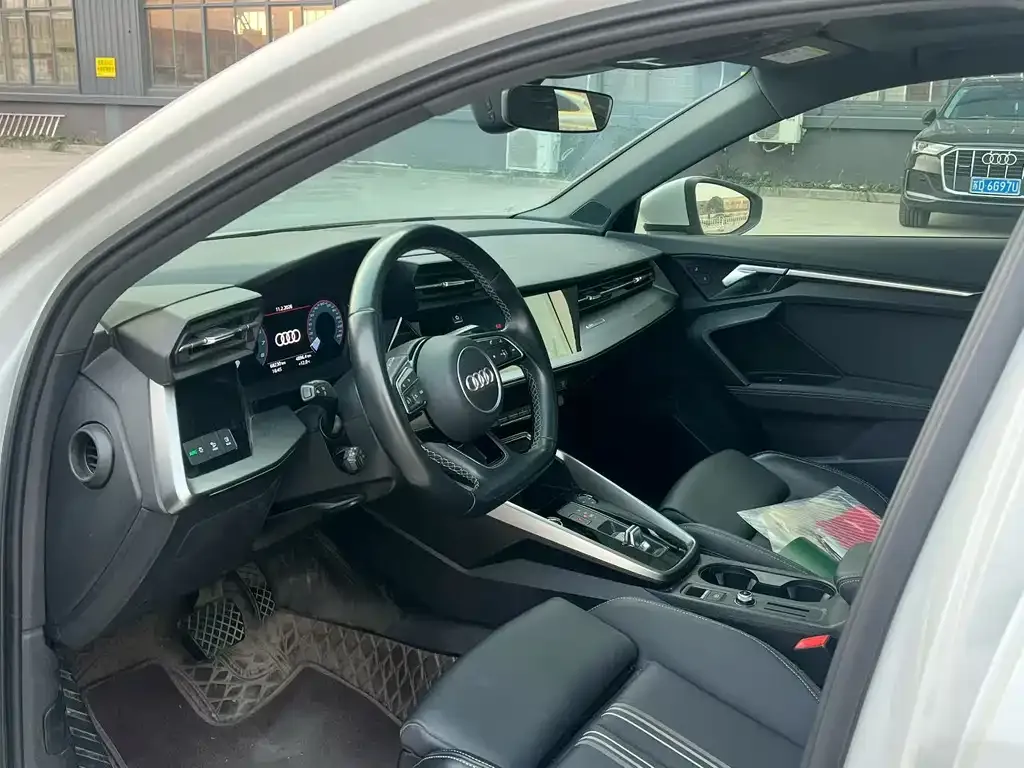 Audi A3 2024 из CN, фото 4