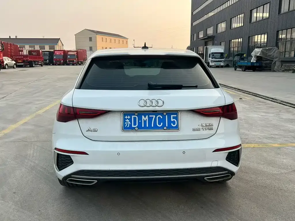 Audi A3 2024 из CN, фото 8