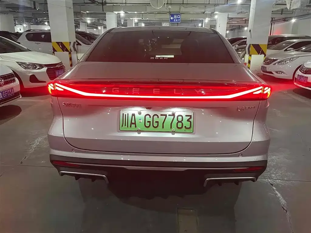 Geely Galaxy L6 2025 из CN, фото 2