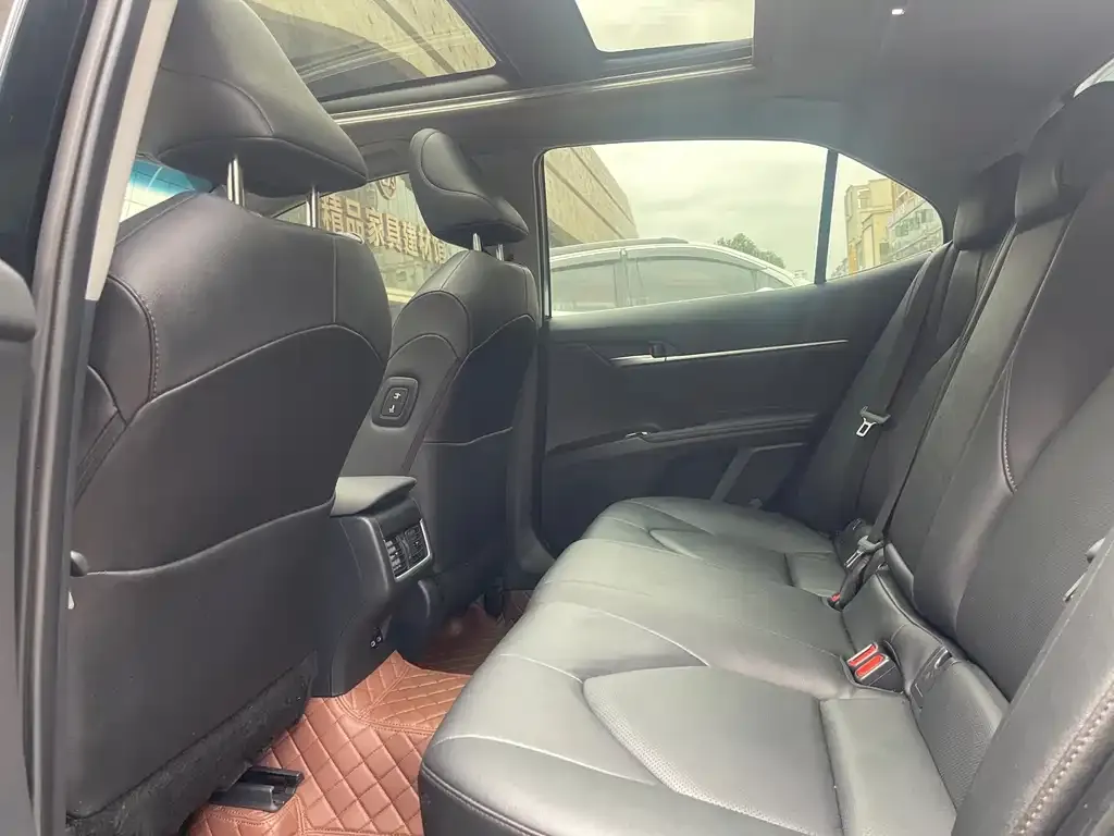 Toyota Camry 2023 из CN, фото 6