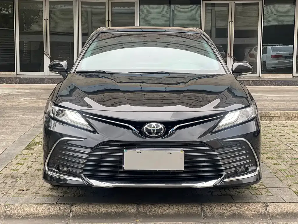 Toyota Camry 2023 из CN, фото 9