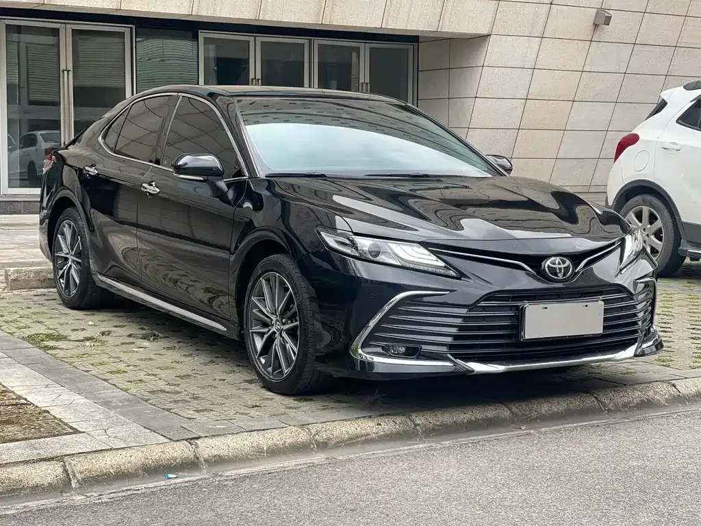 Toyota Camry 2023 из CN, фото 5