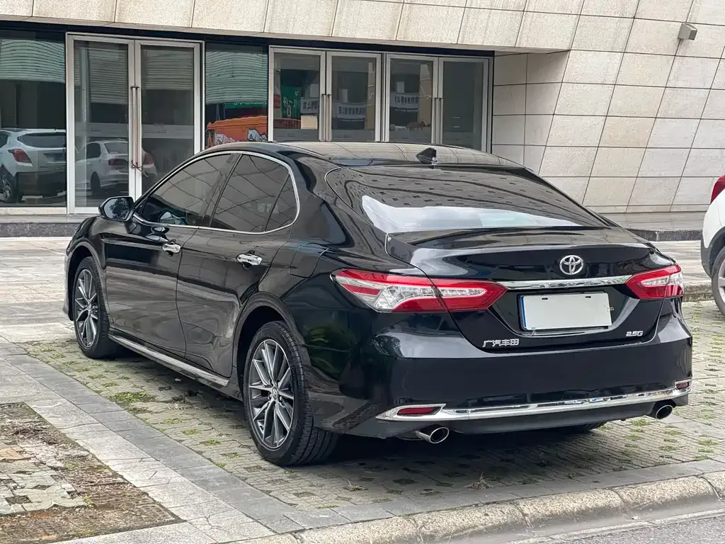 Toyota Camry 2023 из CN, фото 3