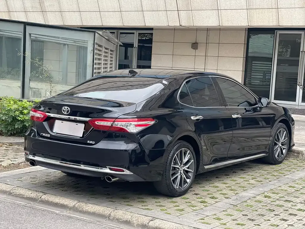 Toyota Camry 2023 из CN, фото 10