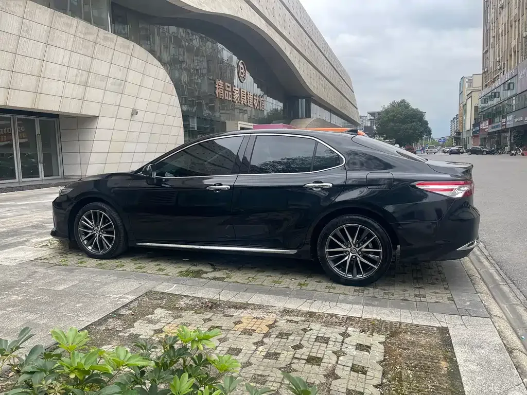 Toyota Camry 2023 из CN, фото 8