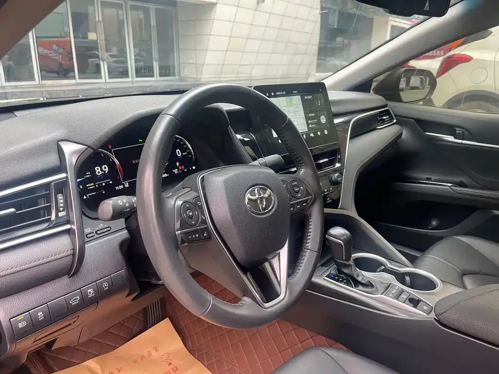 Toyota Camry 2023 из CN, фото 4