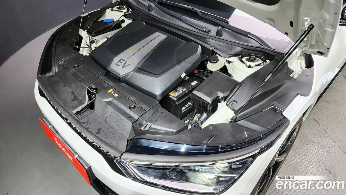 Kia EV6 2023 из KR, фото 9