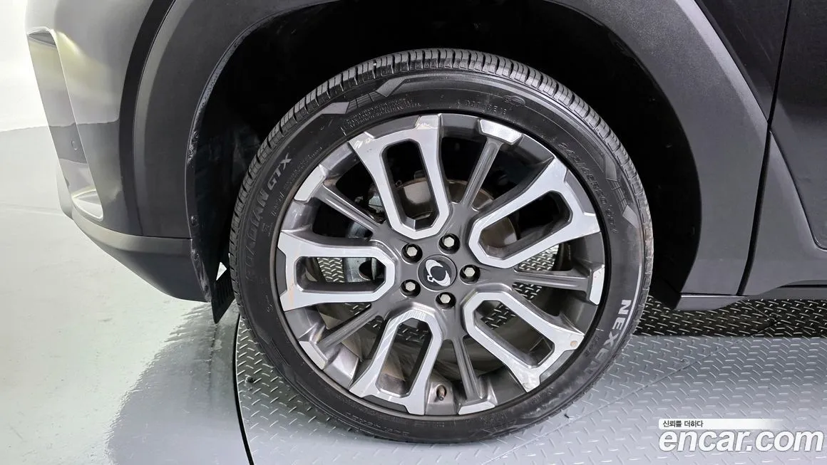 KG Mobility (Ssangyong) Torres — фото 3
