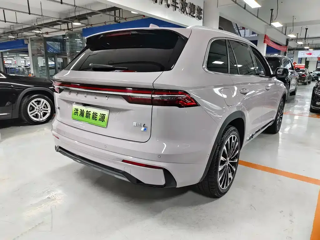 Geely Xingyue L — фото 4