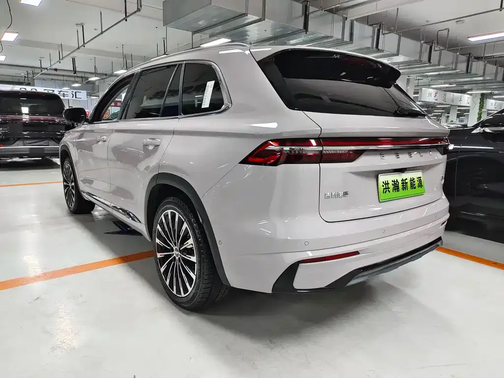 Geely Xingyue L — фото 9