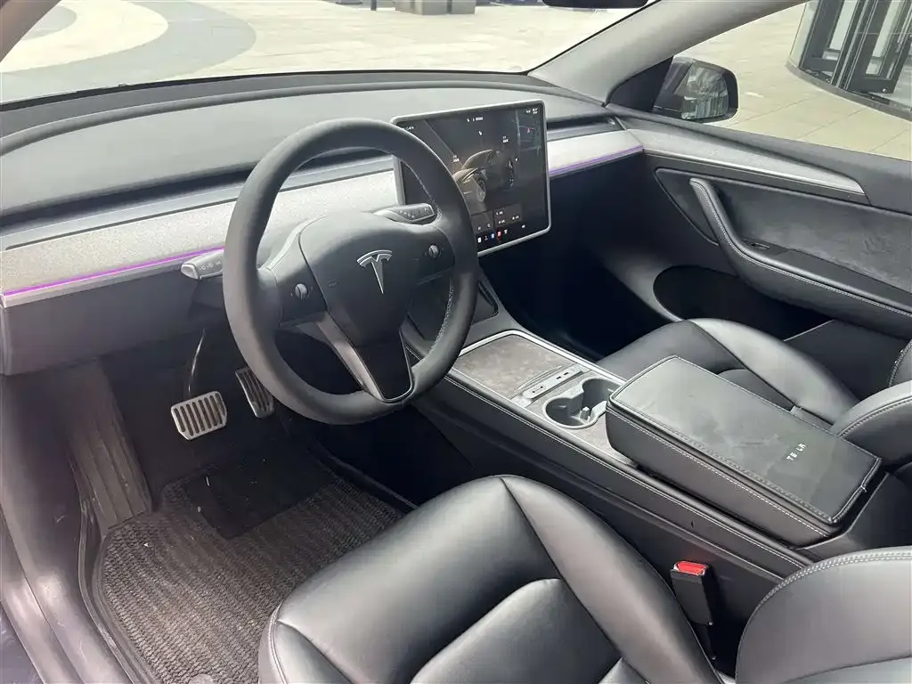 Tesla Model Y 2024 из CN, фото 7