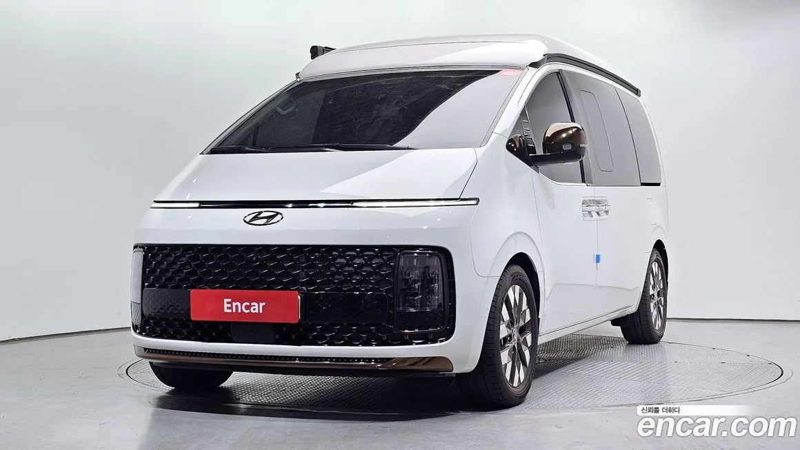 Hyundai Staria 2023 из KR, фото 1