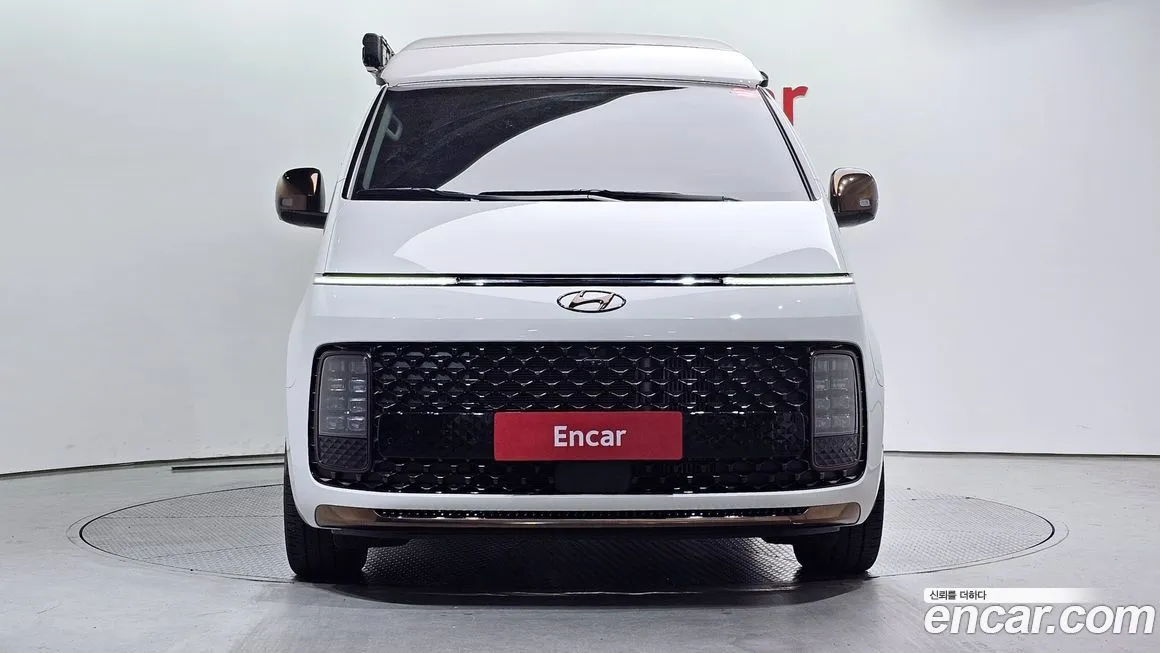 Hyundai Staria 2023 из KR, фото 3