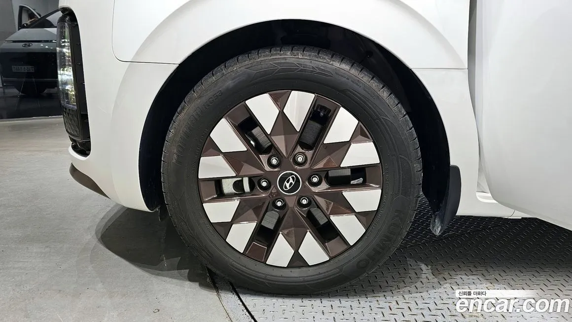 Hyundai Staria 2023 из KR, фото 6