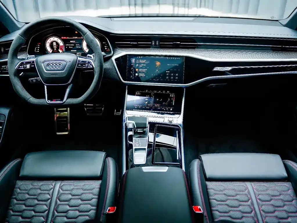 Audi RS 7 2026 из CN, фото 9