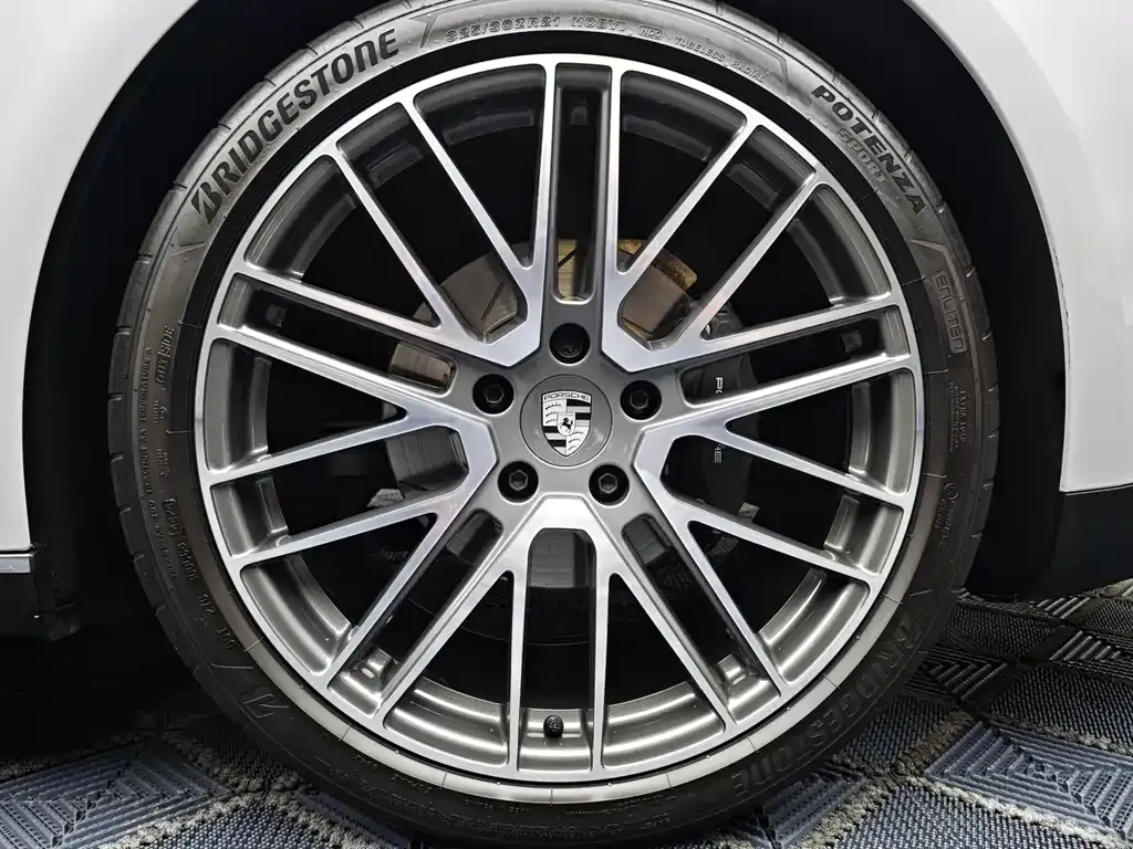 Porsche Panamera 2025 из CN, фото 7
