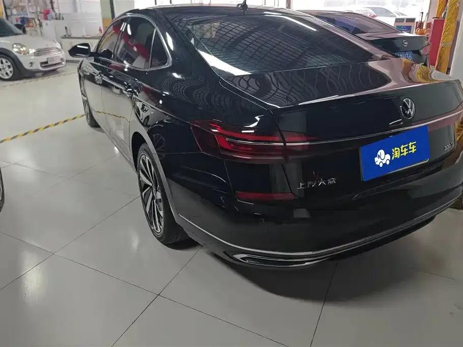 Volkswagen Passat — фото 4