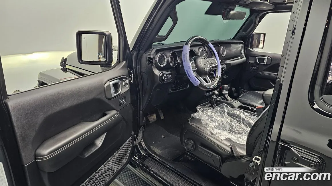 Jeep Wrangler 2023 из KR, фото 7