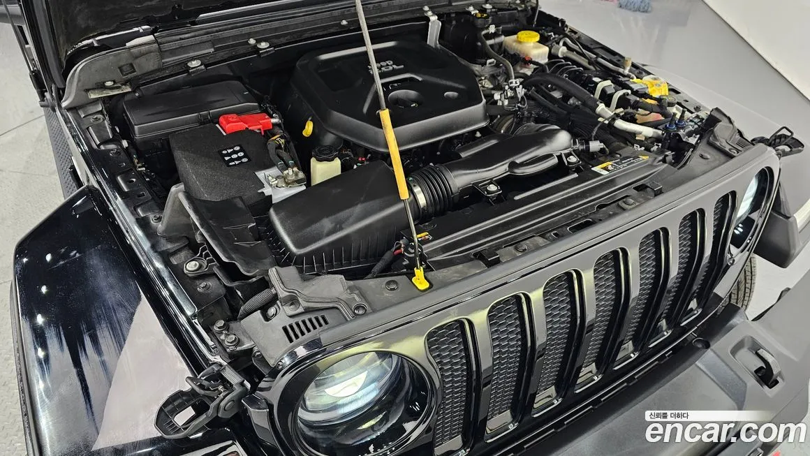 Jeep Wrangler 2023 из KR, фото 8