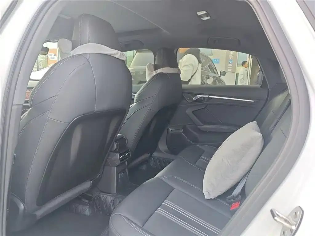 Audi A3 2024 из CN, фото 2
