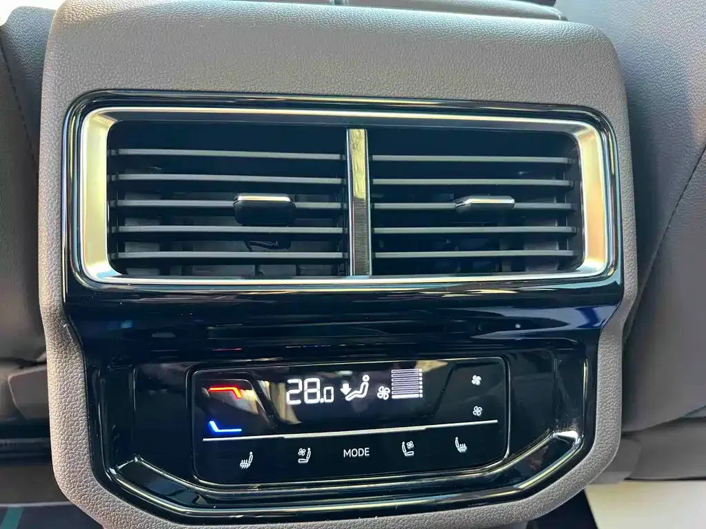 Volkswagen Viloran 2024 из CN, фото 8