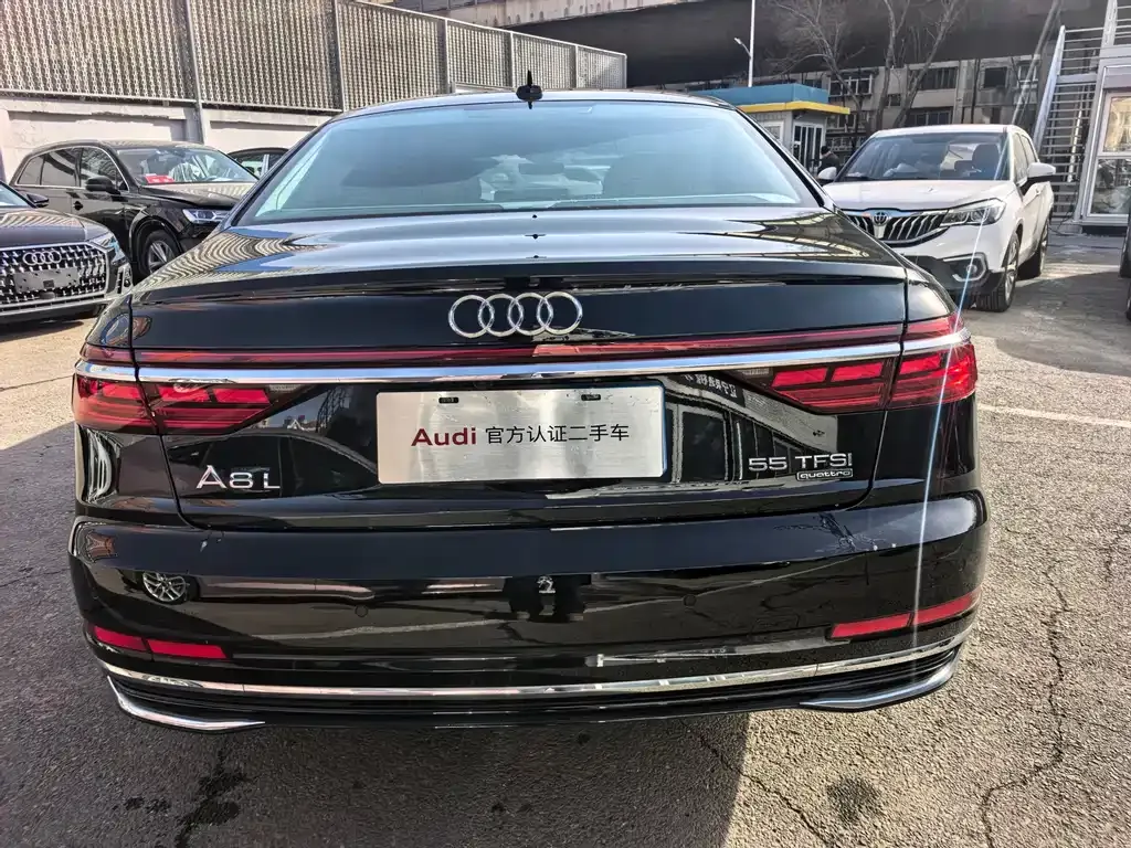 Audi A8 2024 из CN, фото 5
