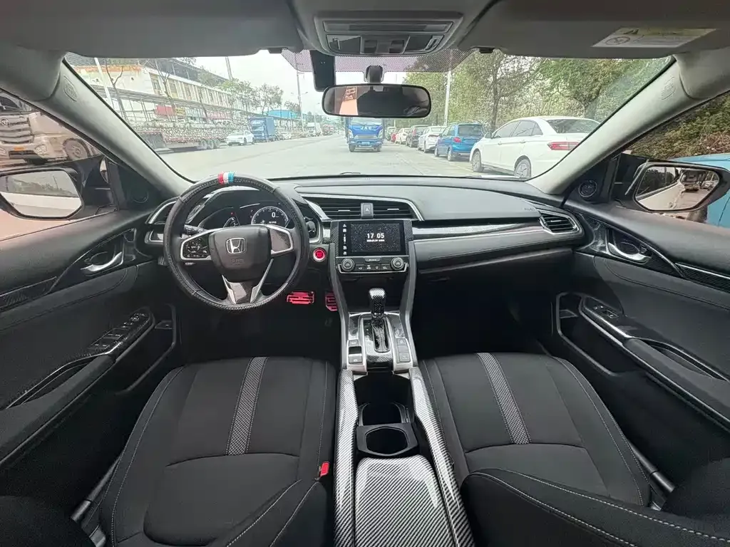 Honda Civic — фото 8