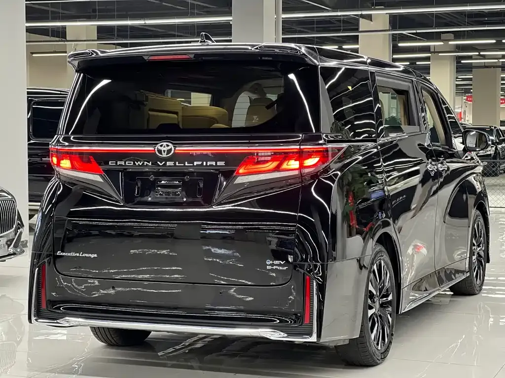 Toyota Vellfire 2023 из CN, фото 9