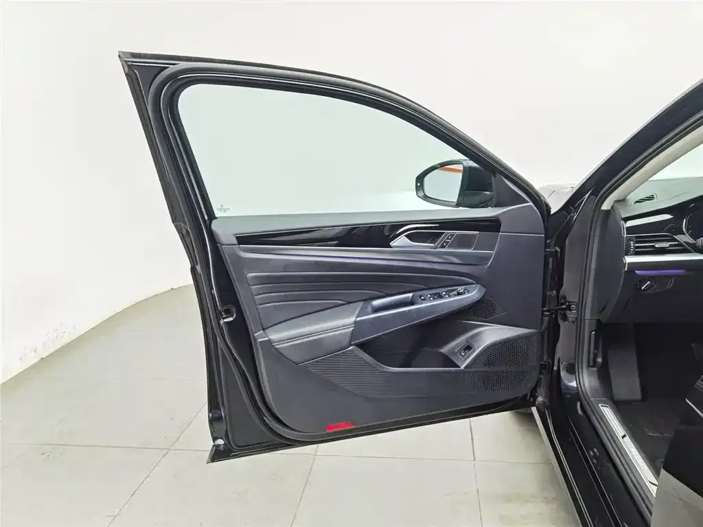 Volkswagen Passat — фото 4