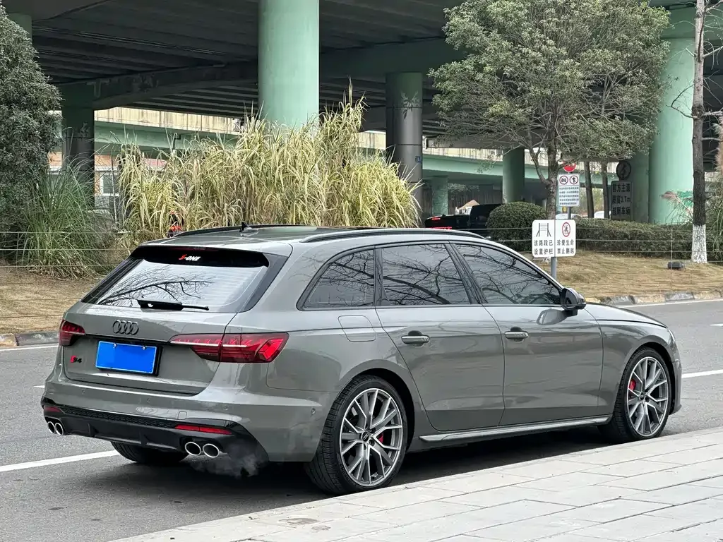 Audi S4 2024 из CN, фото 5