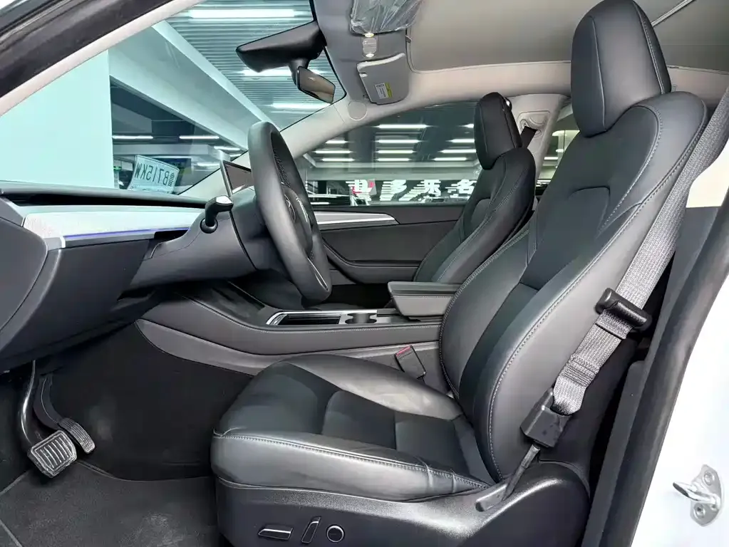Tesla Model Y 2024 из CN, фото 8