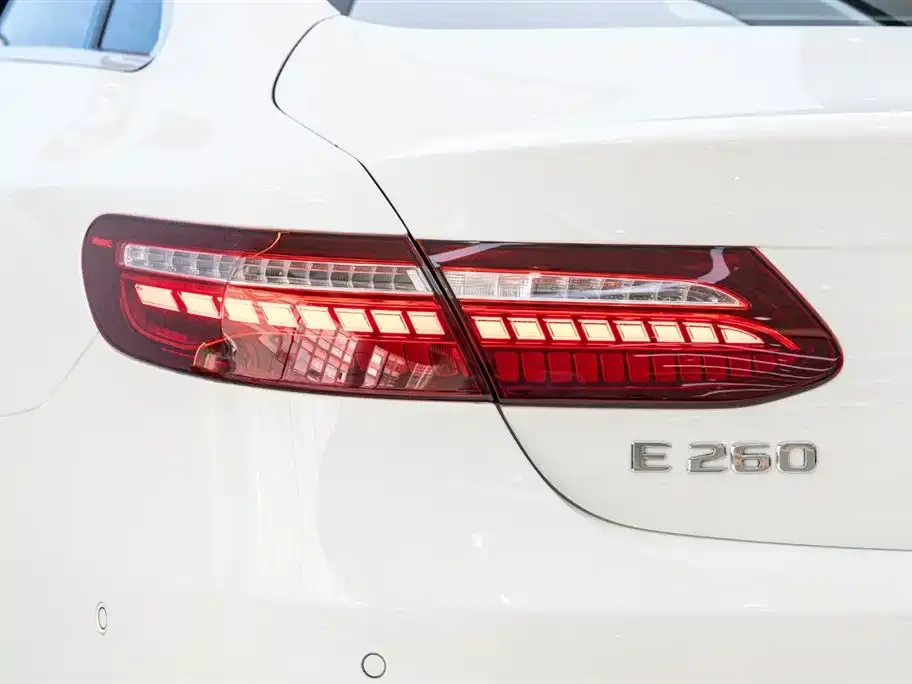 Mercedes-Benz E-Class (Import) — фото 8