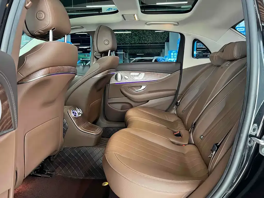 Mercedes-Benz E-Class 2023 из CN, фото 10