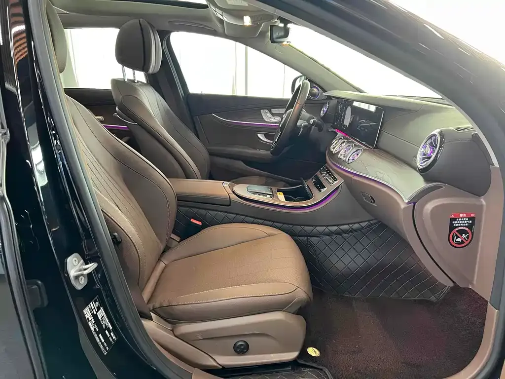 Mercedes-Benz E-Class 2023 из CN, фото 4