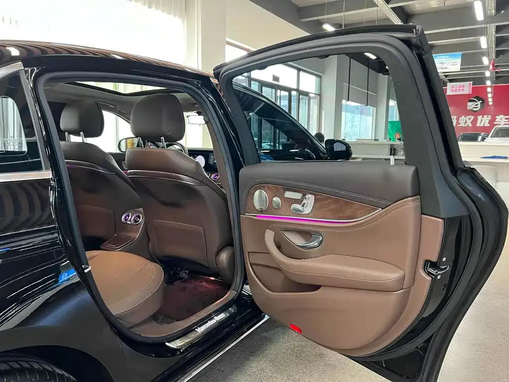 Mercedes-Benz E-Class 2023 из CN, фото 7