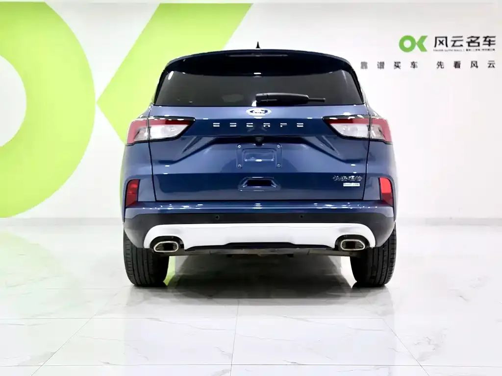 Ford Escape 2023 из CN, фото 2