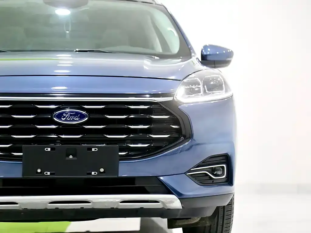 Ford Escape 2023 из CN, фото 9