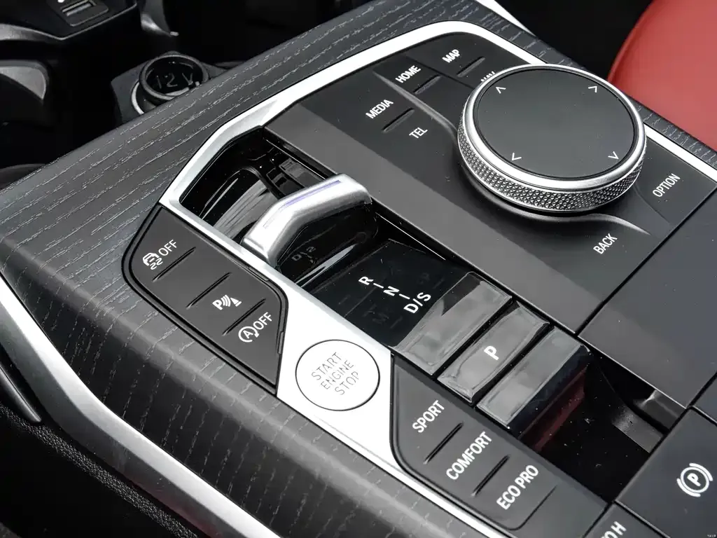 BMW 3 Series 2025 из CN, фото 10