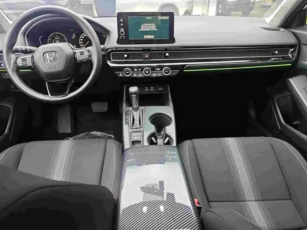 Honda Civic — фото 10